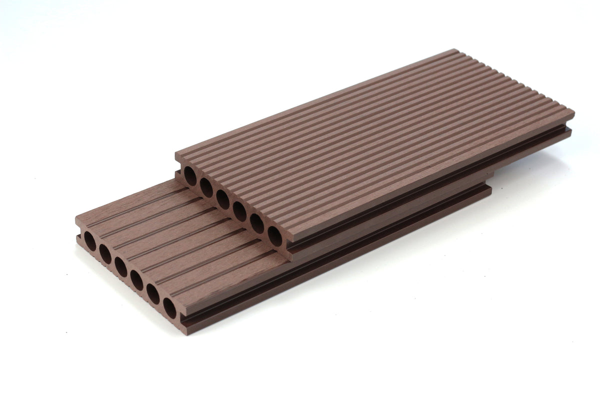 WPC-Terrassendiele Walnuss 290 cm